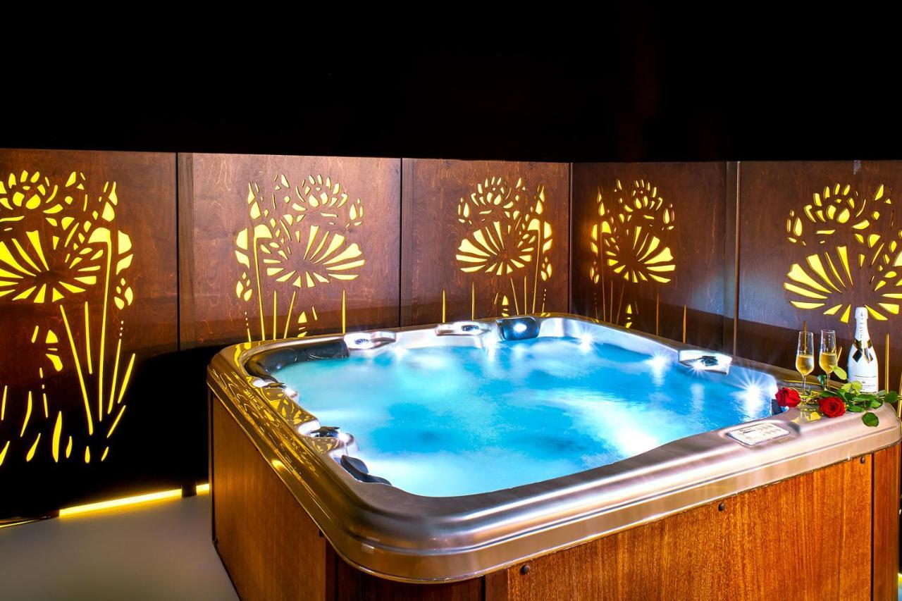Vista Del Porto Luxury Suites レティムノ エクステリア 写真